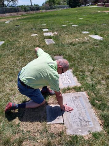 Herbert visits his father's grave in Salt Lake City