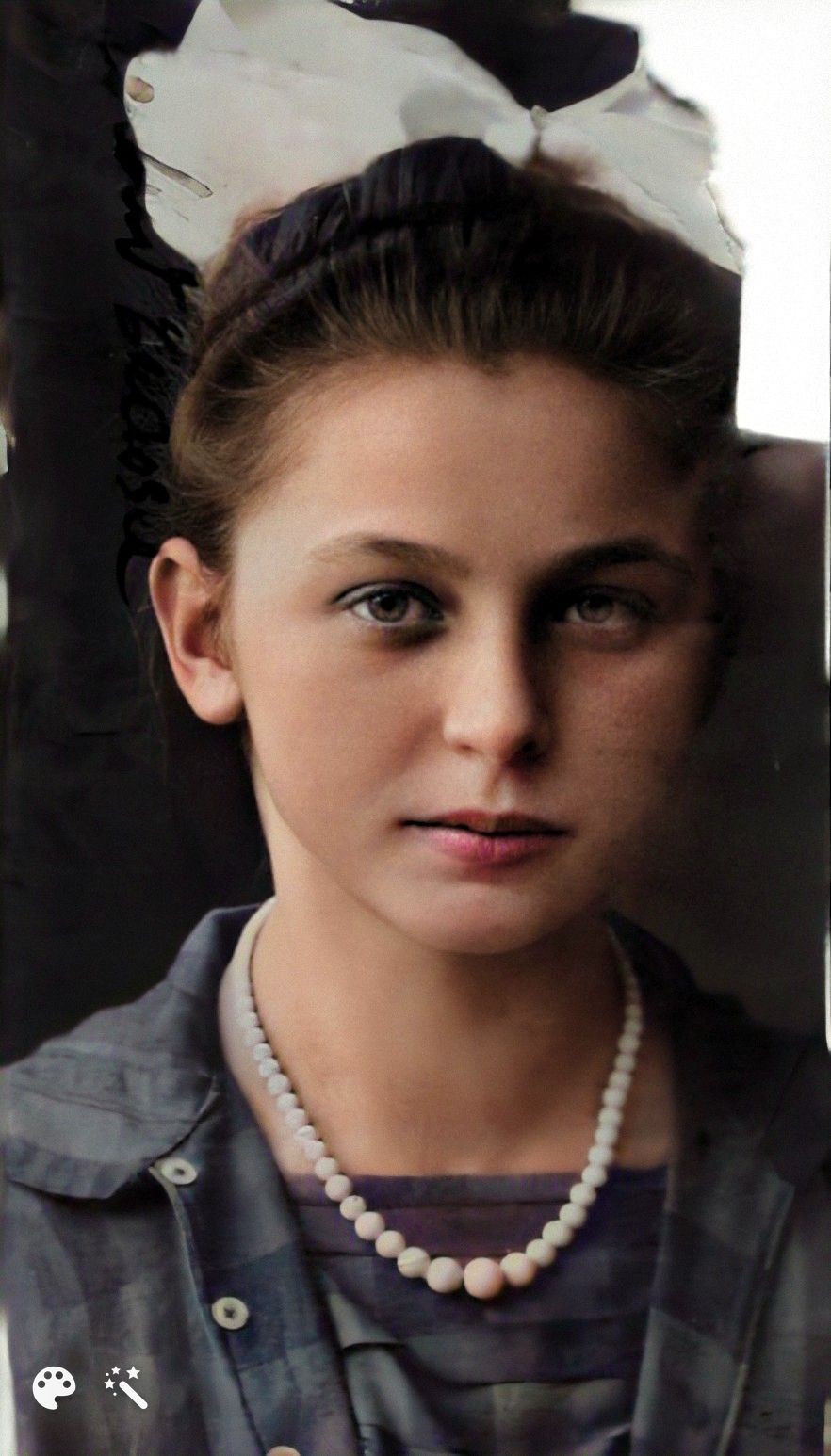 Jürgen's mother as a young woman in Hohenstein-Ernstthal. Photo repaired and colorized with MyHeritage
