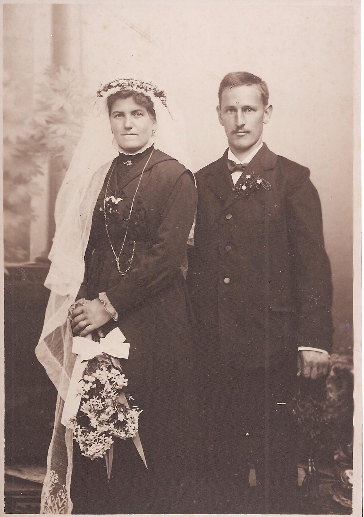 Hochzeitsfoto Grosseltern Die Hochzeit meiner Grosseltern (1919)